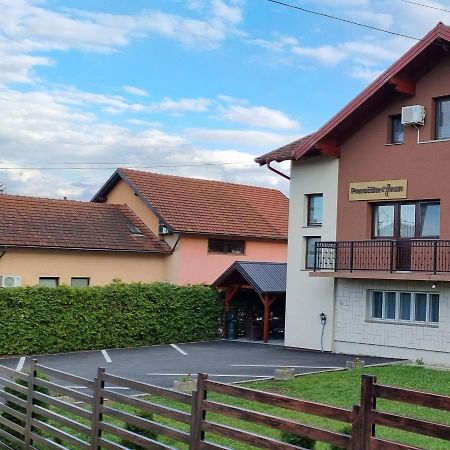 Prenociste-Sobe-Rooms-Aman Bihac Ngoại thất bức ảnh