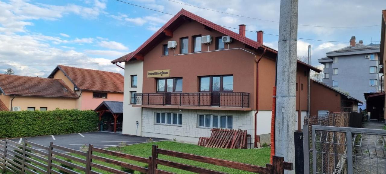 Prenociste-Sobe-Rooms-Aman Bihac Ngoại thất bức ảnh