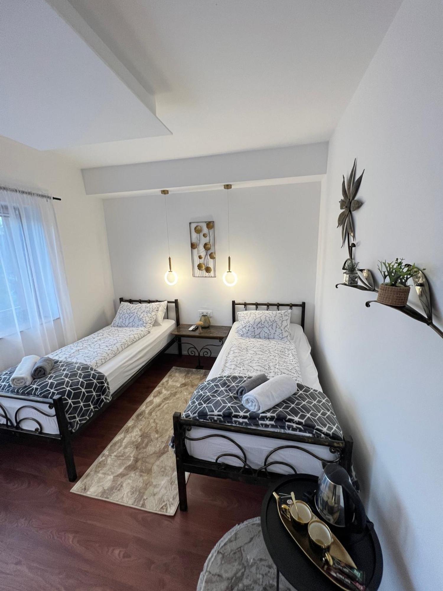 Prenociste-Sobe-Rooms-Aman Bihac Ngoại thất bức ảnh