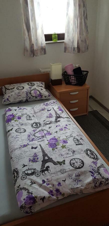 Prenociste-Sobe-Rooms-Aman Bihac Ngoại thất bức ảnh